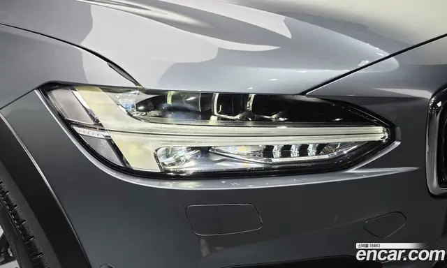 Volvo V90 2017 2.0 АКПП, миниатюра 8 Volvo V90 2017 2.0 АКПП, миниатюра 8
