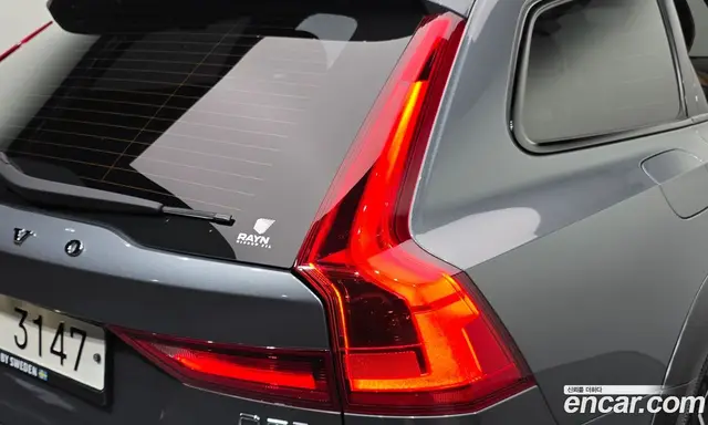 Volvo V90 2017 2.0 АКПП, миниатюра 9 Volvo V90 2017 2.0 АКПП, миниатюра 9