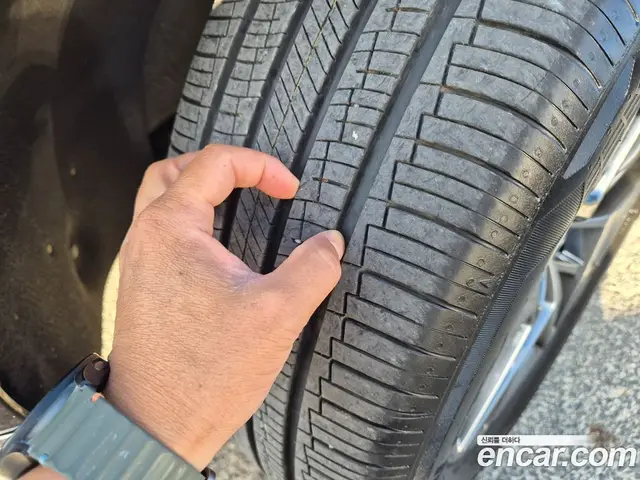 Genesis GV70 2022 2.5 АКПП, миниатюра 7