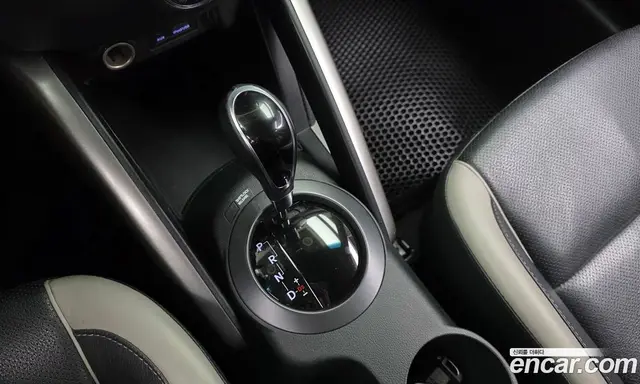 Hyundai Veloster 2014 1.6 АКПП, миниатюра 12