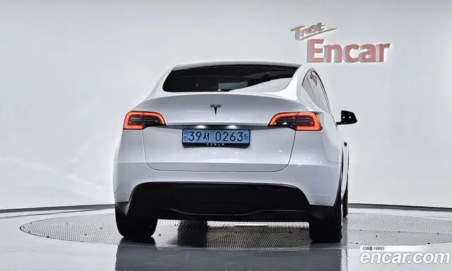 Tesla Model Y 2023 0.2 АКПП, миниатюра 3 Tesla Model Y 2023 0.2 АКПП, миниатюра 3