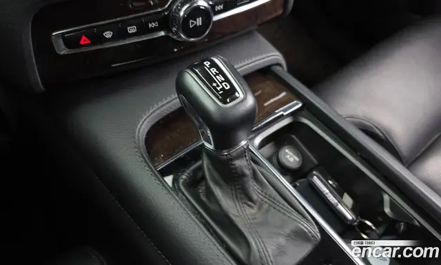 Volvo XC90 2016 2.0 АКПП, миниатюра 9 Volvo XC90 2016 2.0 АКПП, миниатюра 9