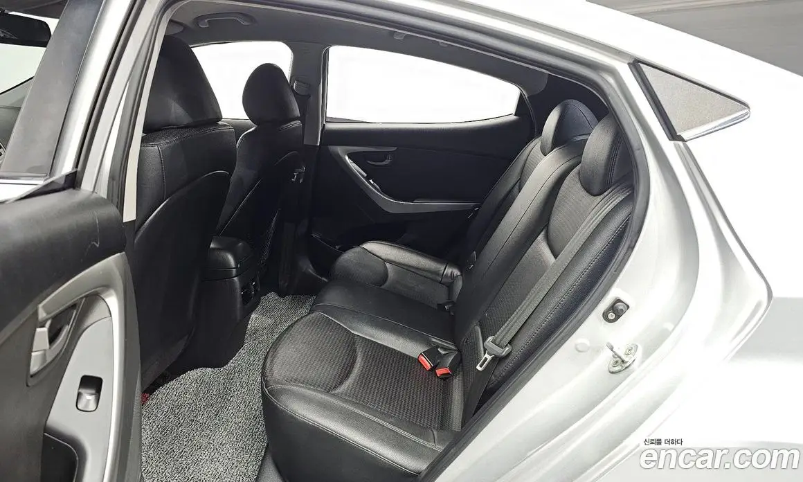 Hyundai Avante 2014 1.6 АКПП, фото 11