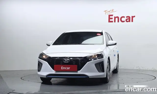 Hyundai Ioniq 2017 1.6 АКПП, миниатюра 3