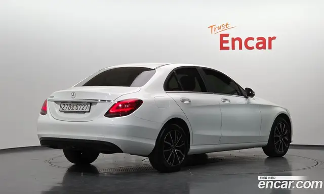 Mercedes-Benz C-Class 2019 2.0 АКПП, миниатюра 2