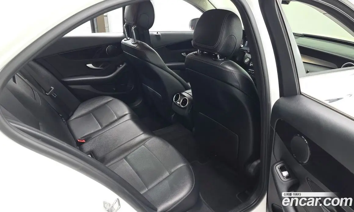 Mercedes-Benz C-Class 2019 2.0 АКПП, фото 12