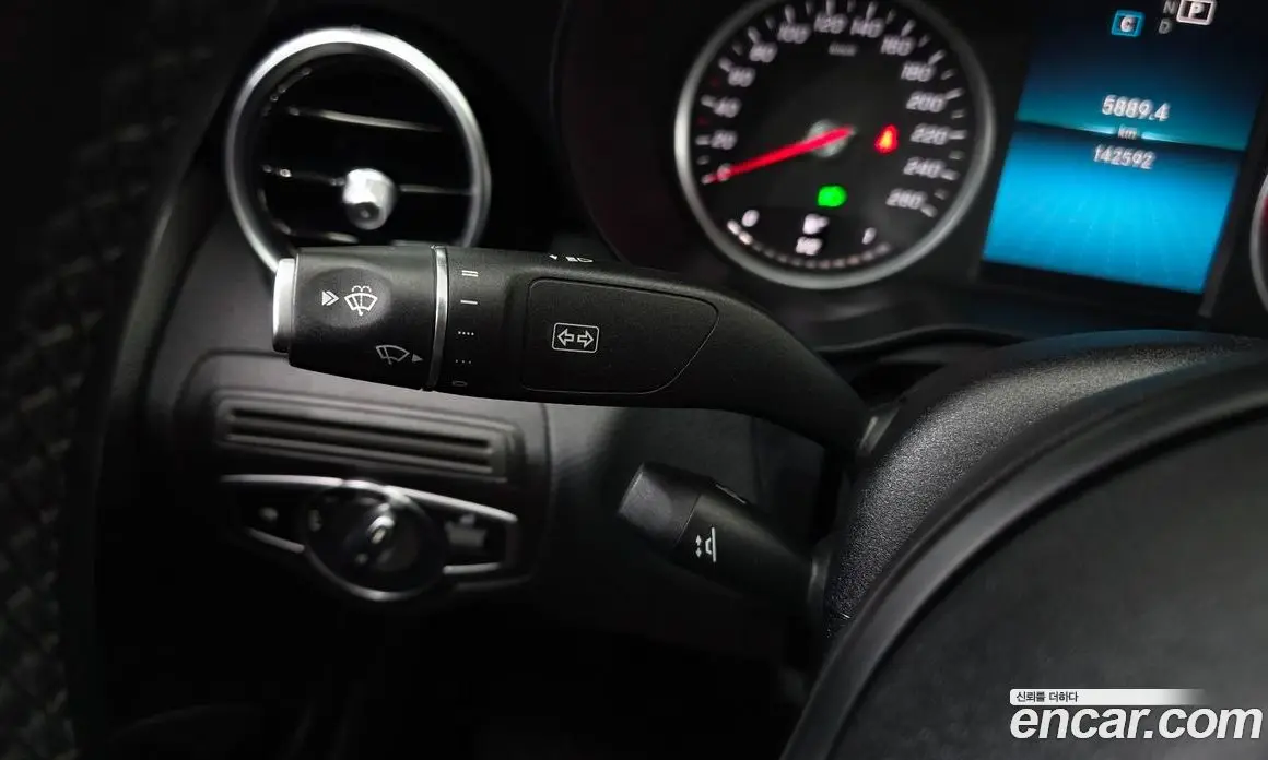 Mercedes-Benz C-Class 2019 2.0 АКПП, фото 19