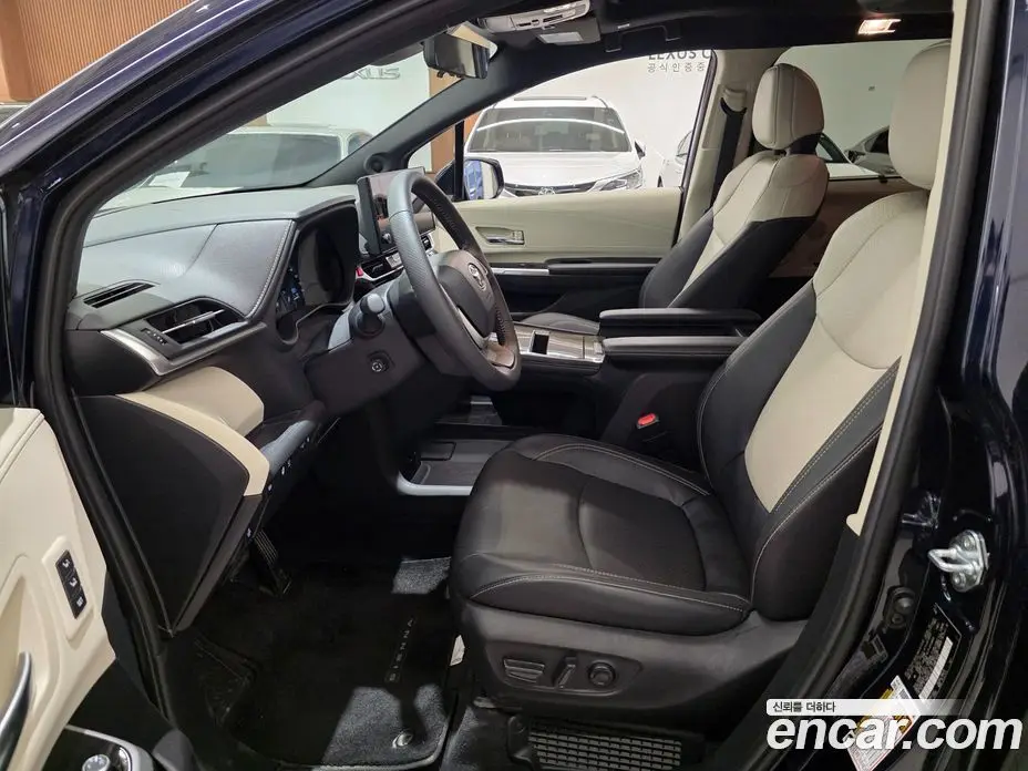 Toyota Sienna 2025 2.5 вариатор, фото 10
