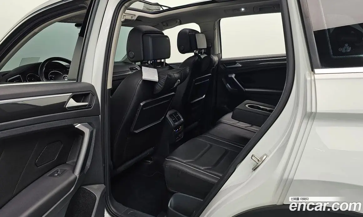 Volkswagen Tiguan 2019 2.0 АКПП, фото 16