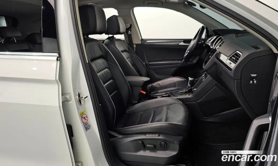 Volkswagen Tiguan 2019 2.0 АКПП, фото 17