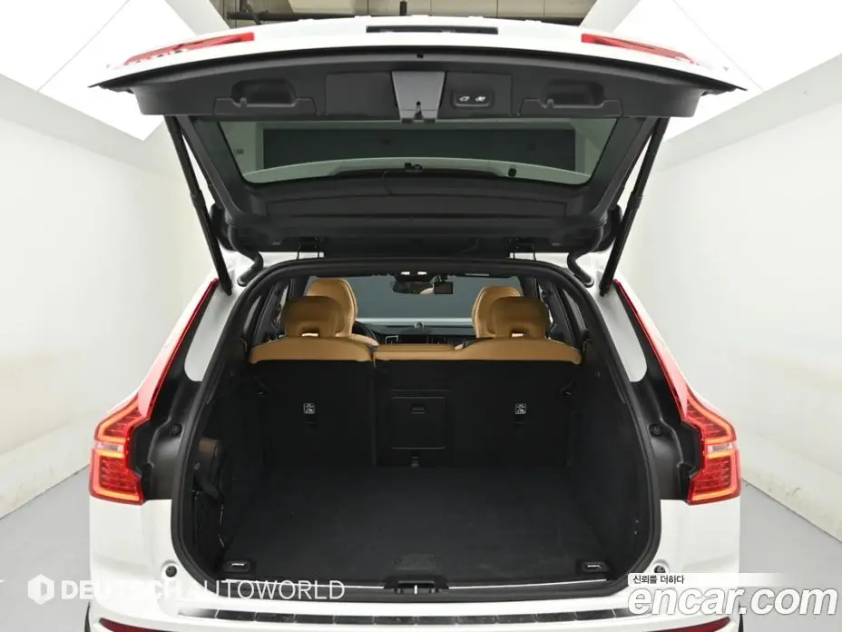 Volvo XC60 2024 2.0 АКПП, фото 19