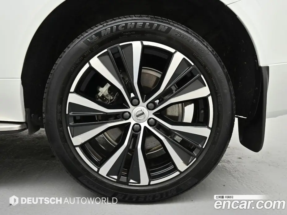Volvo XC60 2024 2.0 АКПП, фото 5