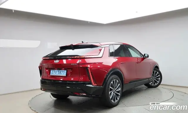 Cadillac Lyriq 2024 0.3 АКПП, миниатюра 2 Cadillac Lyriq 2024 0.3 АКПП, миниатюра 2