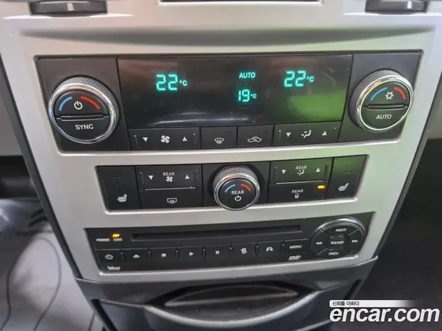 Chrysler Grand Voyager 2009 3.8 АКПП, миниатюра 12