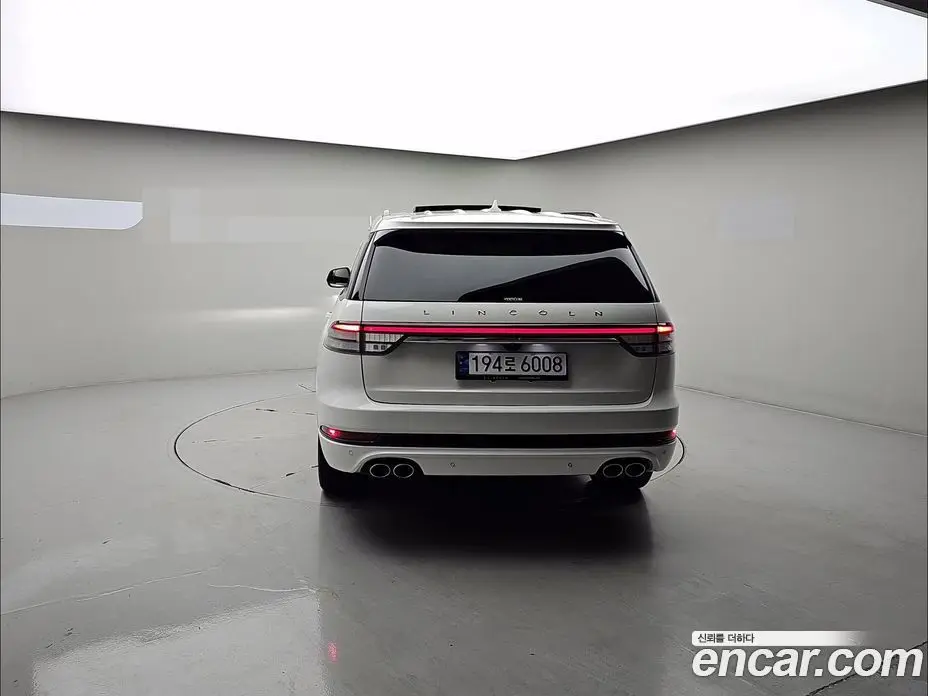 Lincoln Aviator 2023 3.0 АКПП, фото 3
