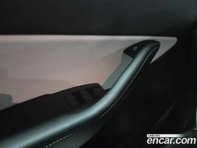 Tesla Model Y 2022 1.0 АКПП, миниатюра 12