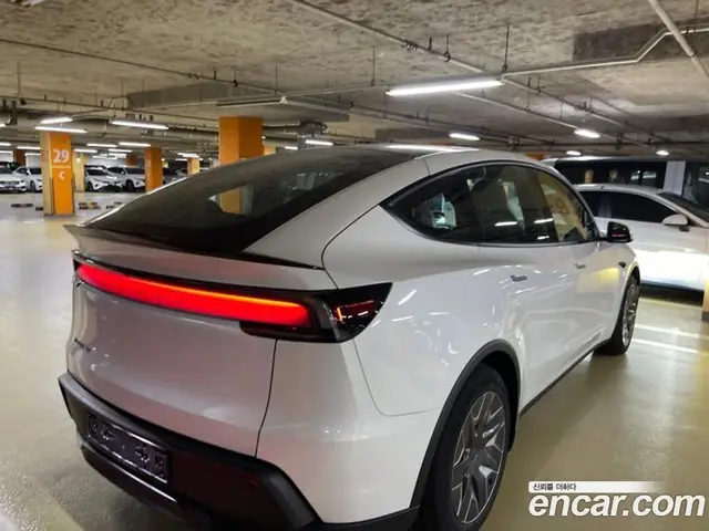 Tesla Model Y 2026 0.2 АКПП, миниатюра 2 Tesla Model Y 2026 0.2 АКПП, миниатюра 2