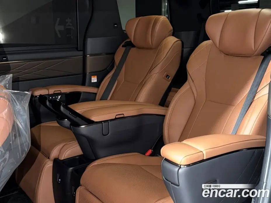 Toyota Alphard 2026 2.5 АКПП, фото 5