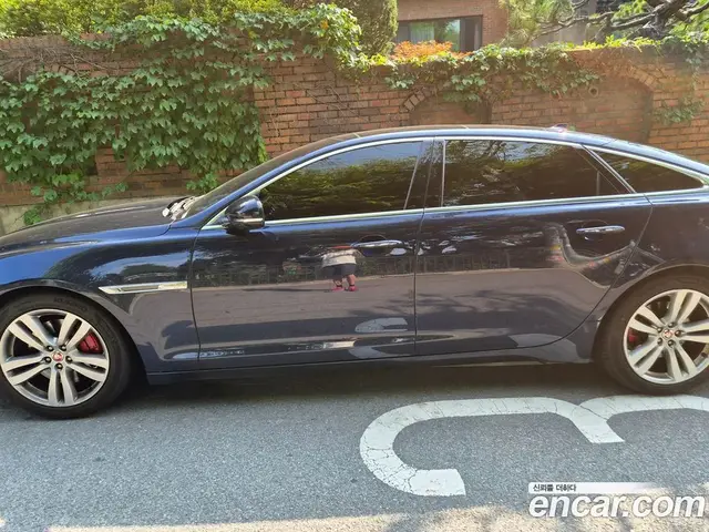 Jaguar XJ 2014 3.0 АКПП, миниатюра 5