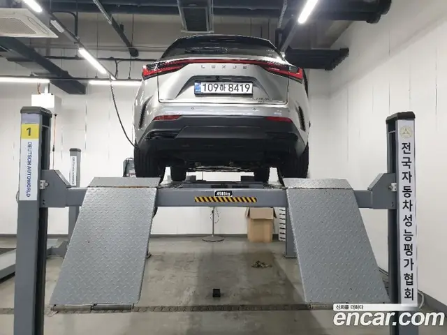 Lexus NX 2026 2.5 АКПП, миниатюра 2
