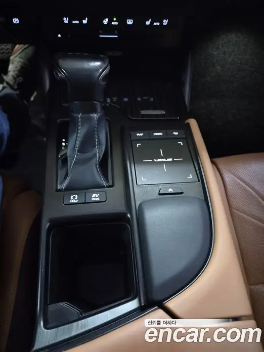 Lexus ES 2019 2.5 АКПП, фото 10